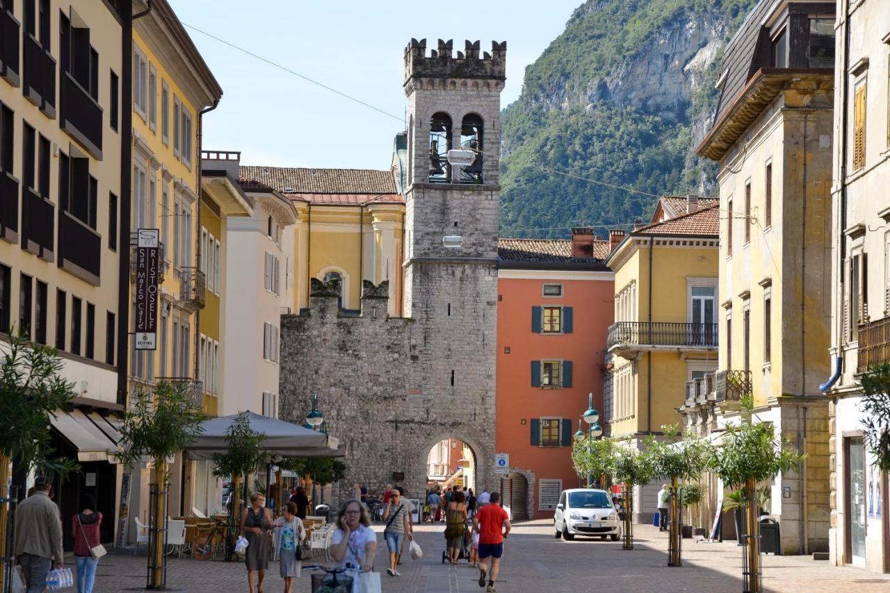 Gardainn Martini Riva del Garda Exterior photo